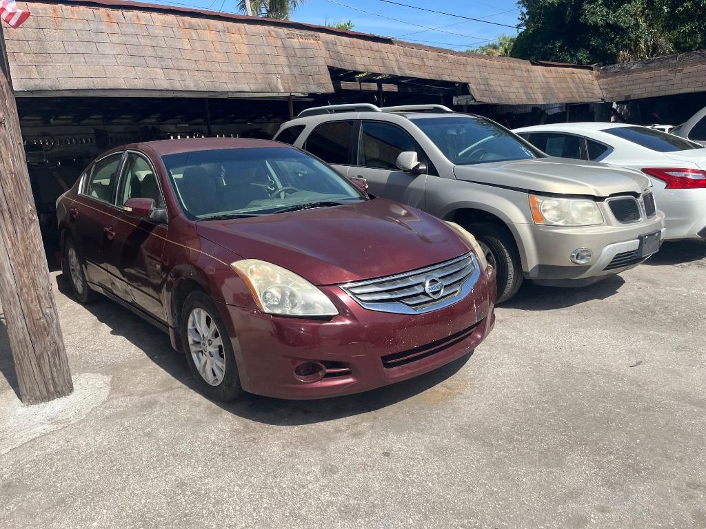 2012 Nissan Altima - $1,750