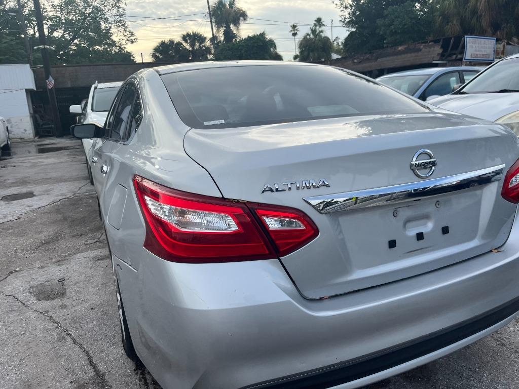 2016 Nissan Altima - $3,450