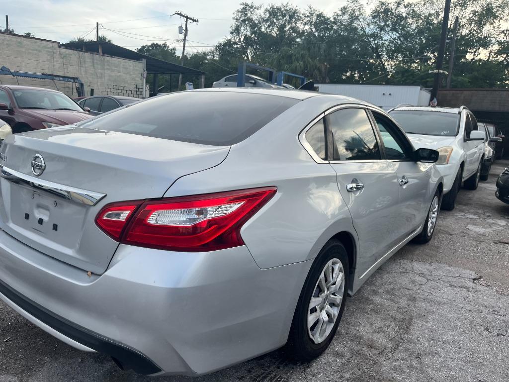 2016 Nissan Altima - $3,450