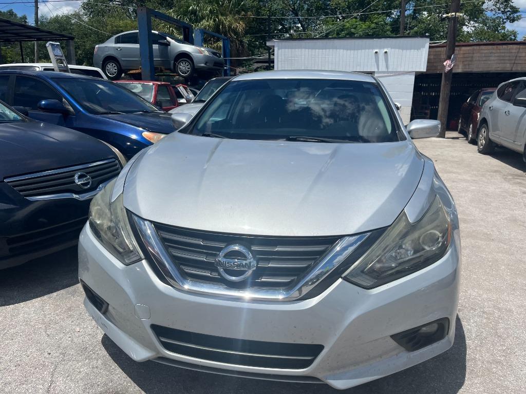 2017 Nissan Altima - $4,450