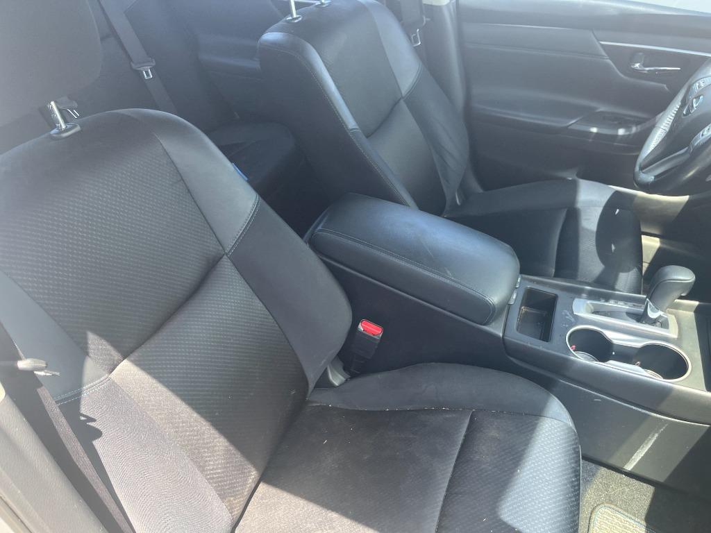 2017 Nissan Altima - $4,450