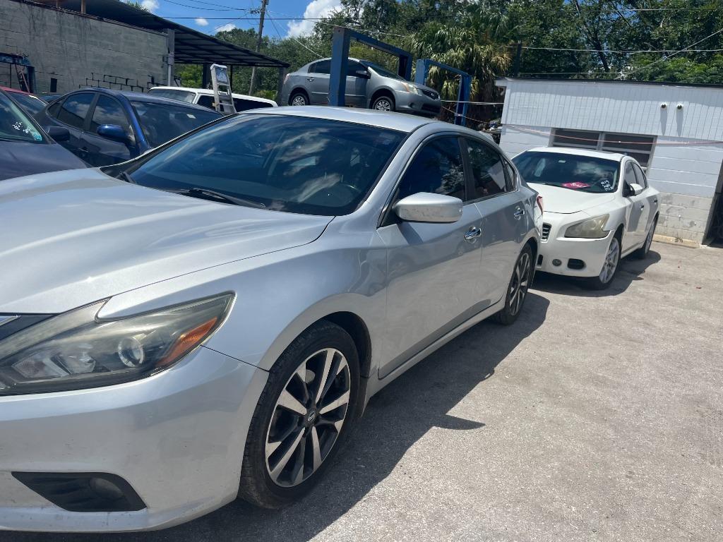 2017 Nissan Altima - $4,450