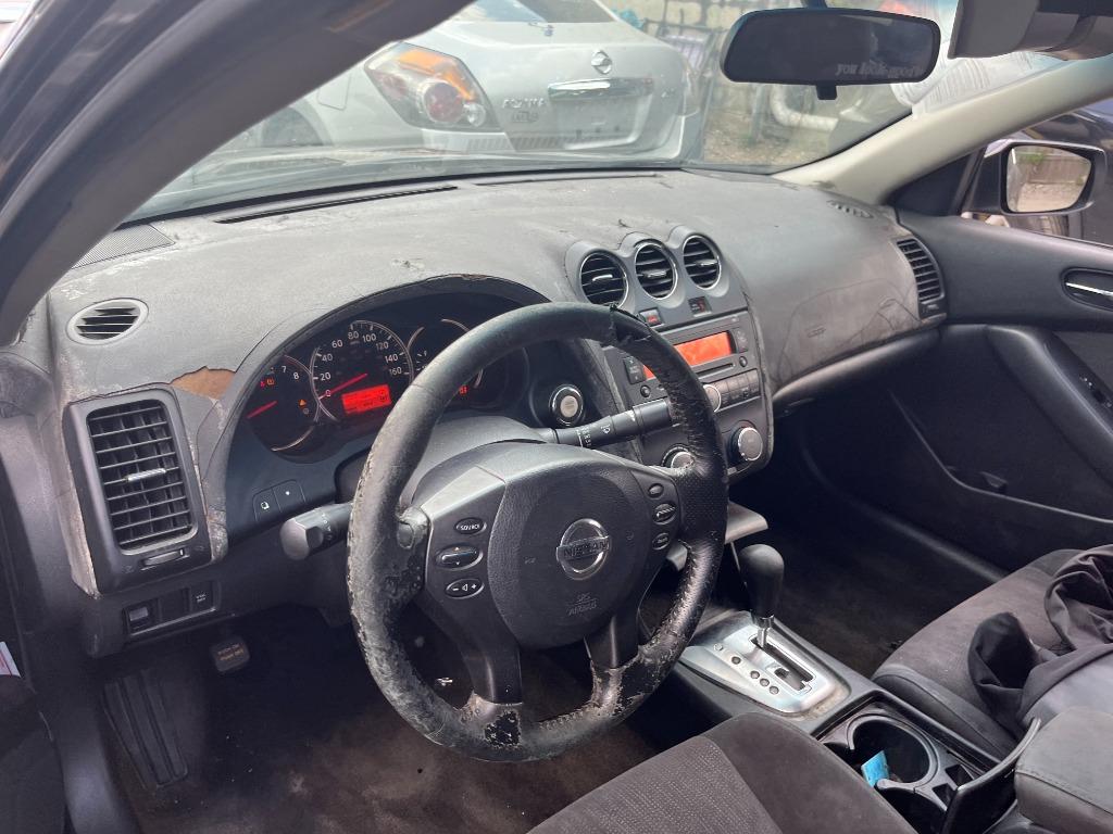 2010 Nissan Altima - $1,750