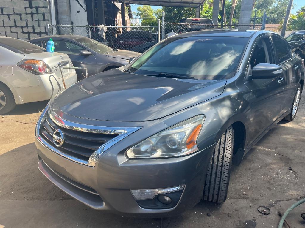 2014 Nissan Altima - $2,950