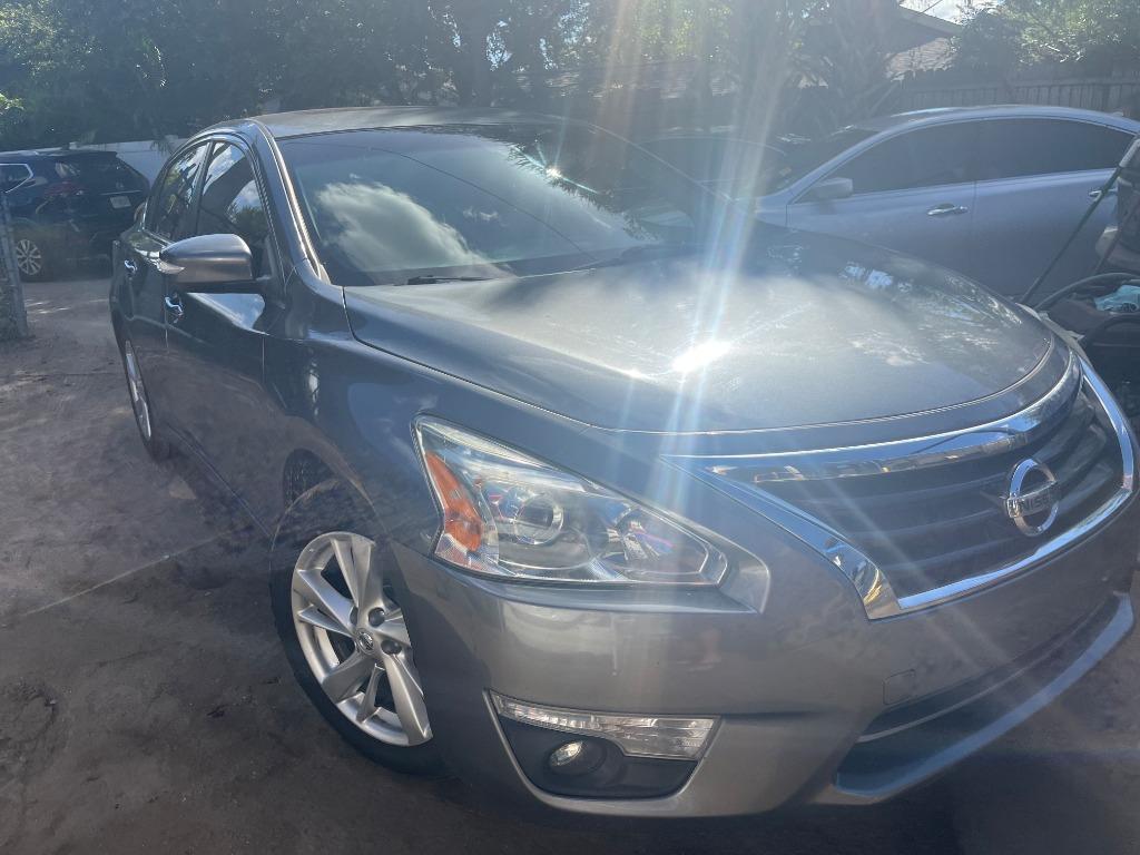 2014 Nissan Altima - $2,950