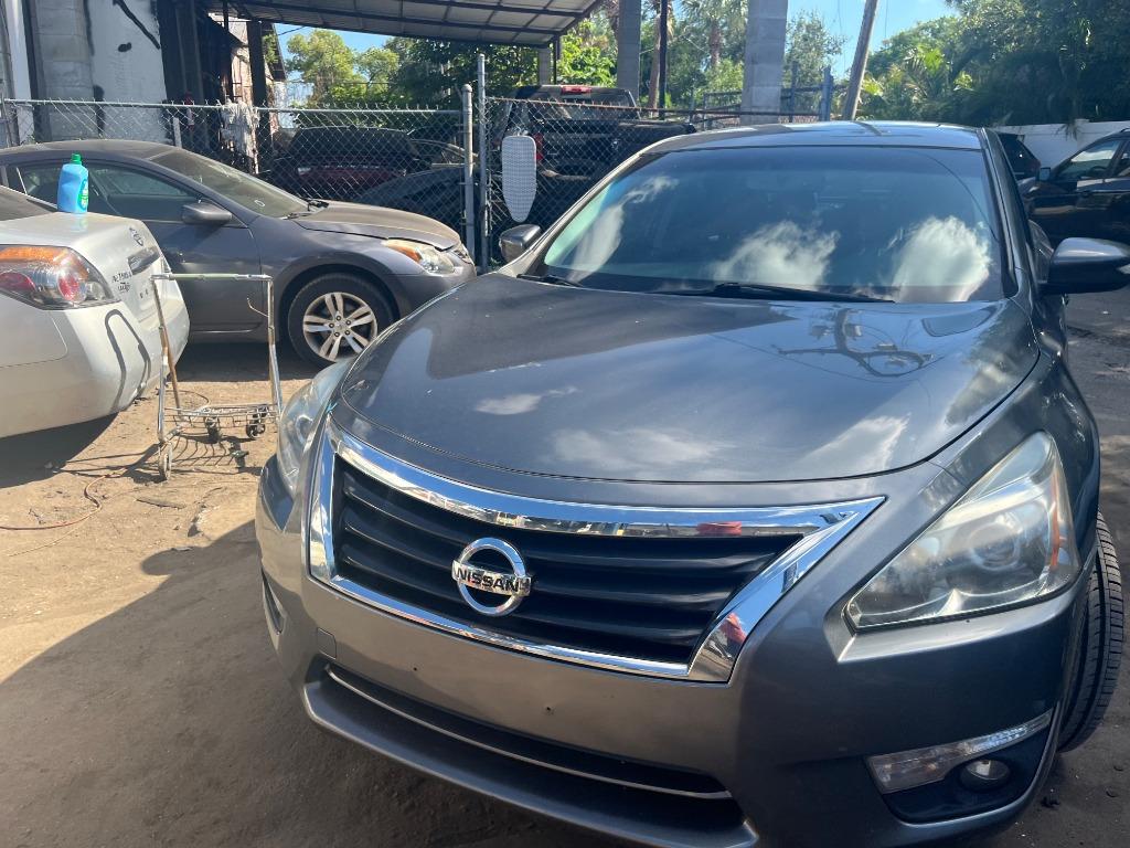 2014 Nissan Altima - $2,950