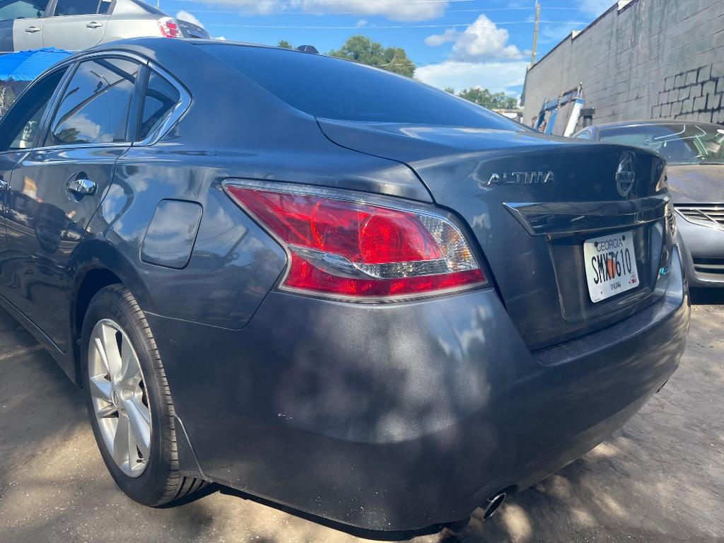 2014 Nissan Altima - $2,950
