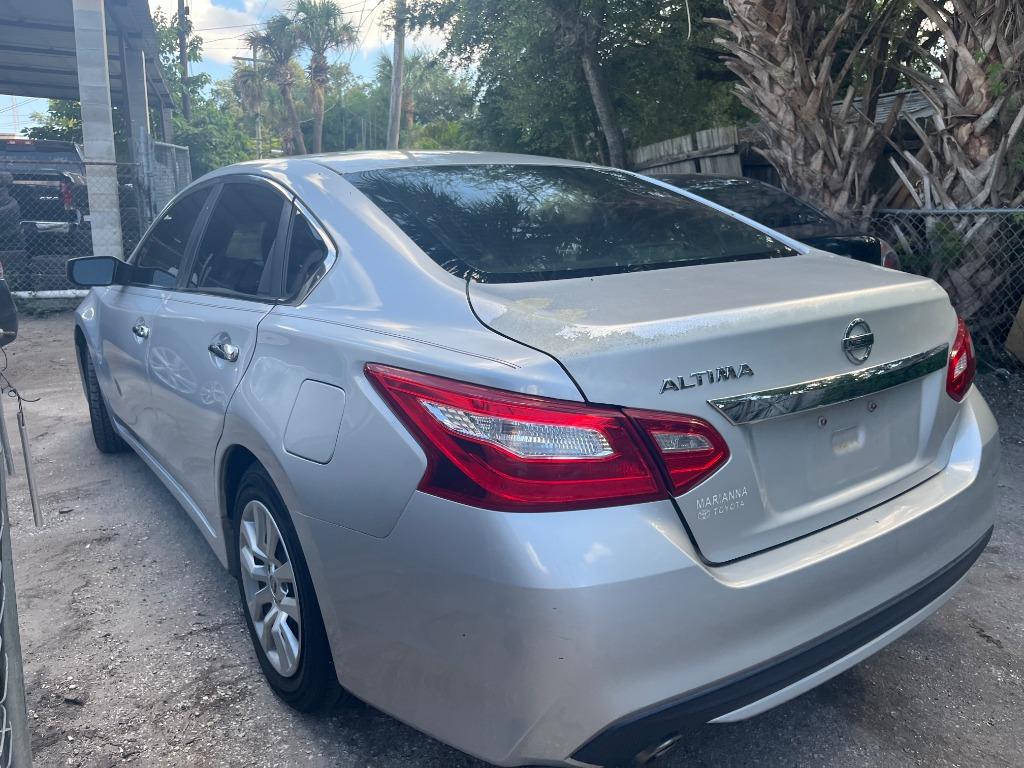 2016 Nissan Altima - $3,850