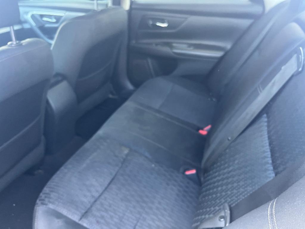 2016 Nissan Altima - $3,850