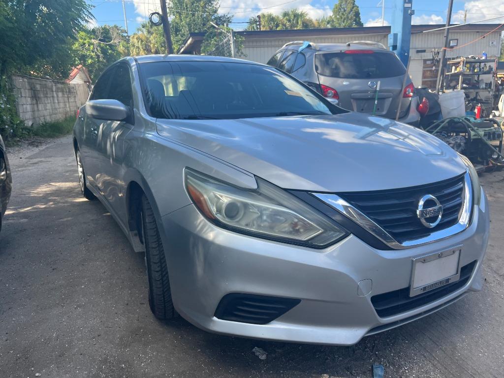 2016 Nissan Altima - $3,850