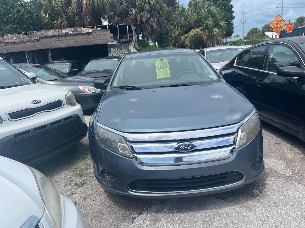 2012 Ford Fusion - $1,950