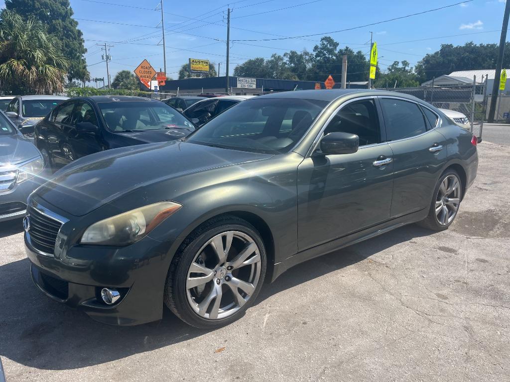 2013 INFINITI M - $3,950