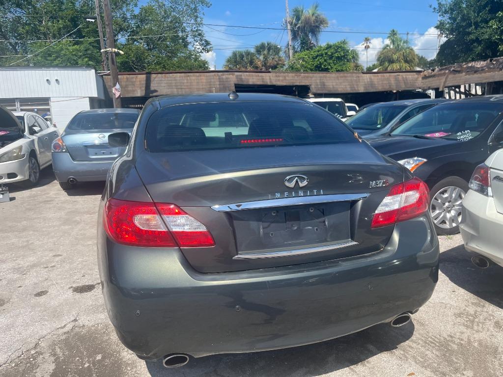 2013 INFINITI M - $3,950