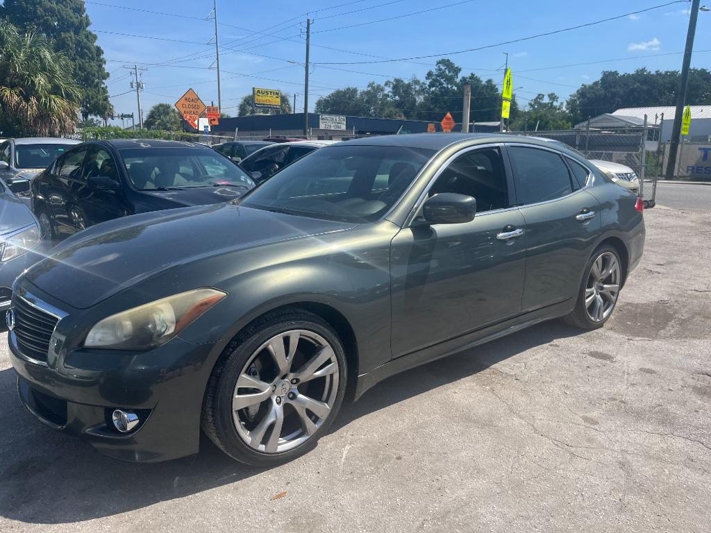 2013 INFINITI M - $3,950