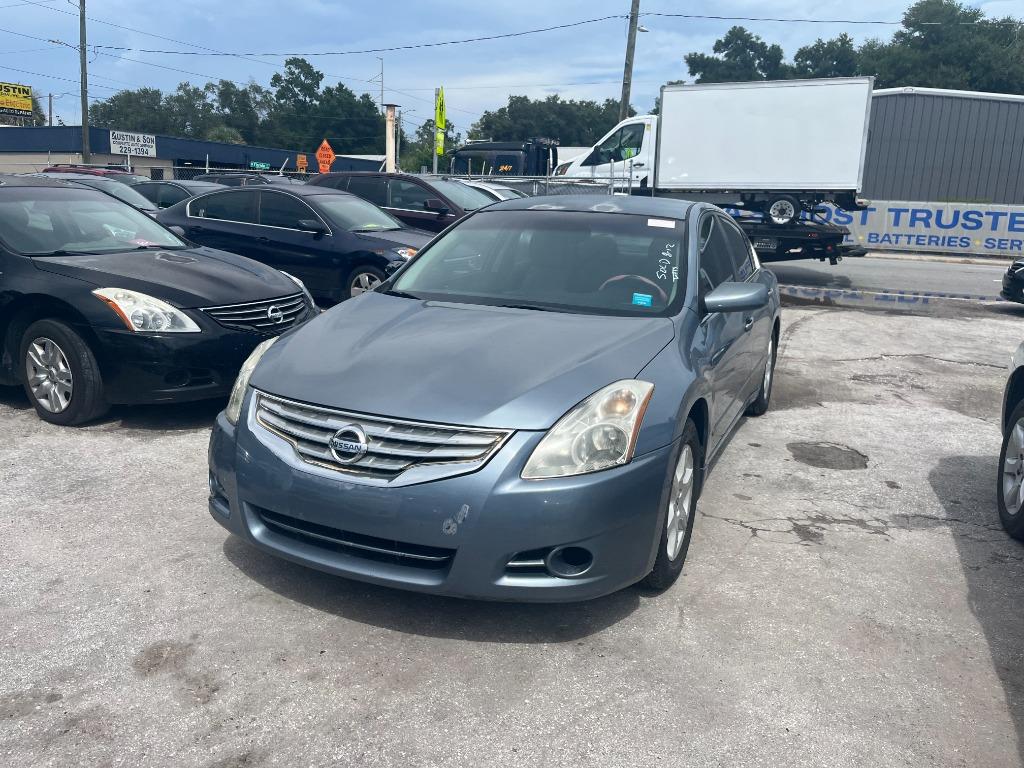 2011 Nissan Altima - $1,850