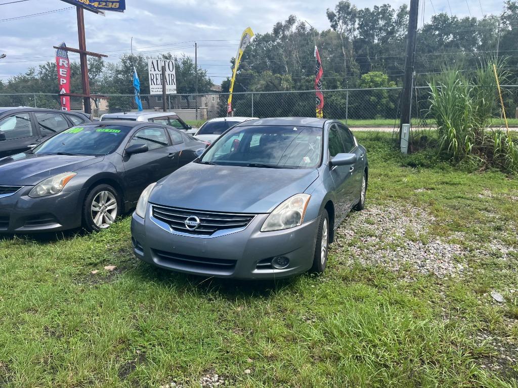 2010 Nissan Altima - $2,450