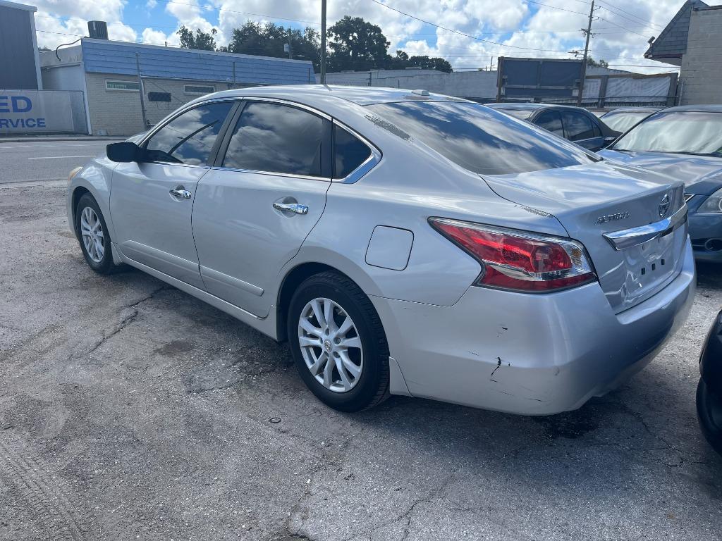 2015 Nissan Altima - $3,450