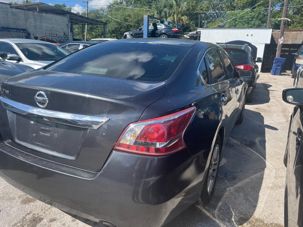 2013 Nissan Altima - $2,650