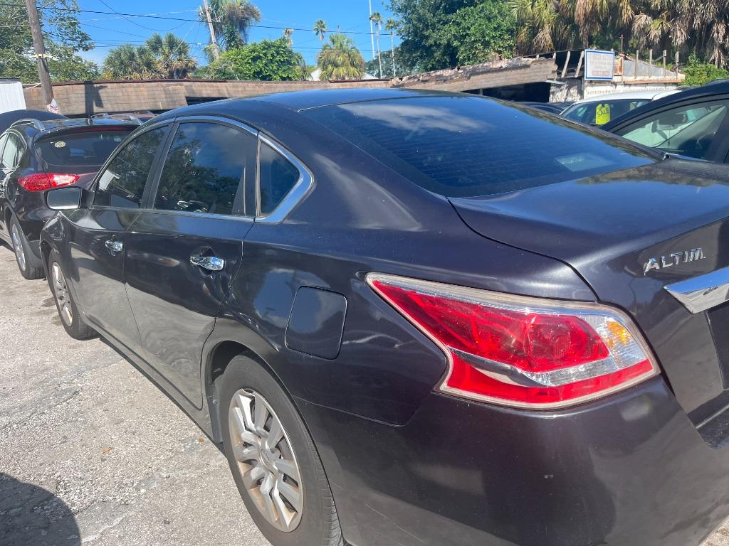 2013 Nissan Altima - $2,650