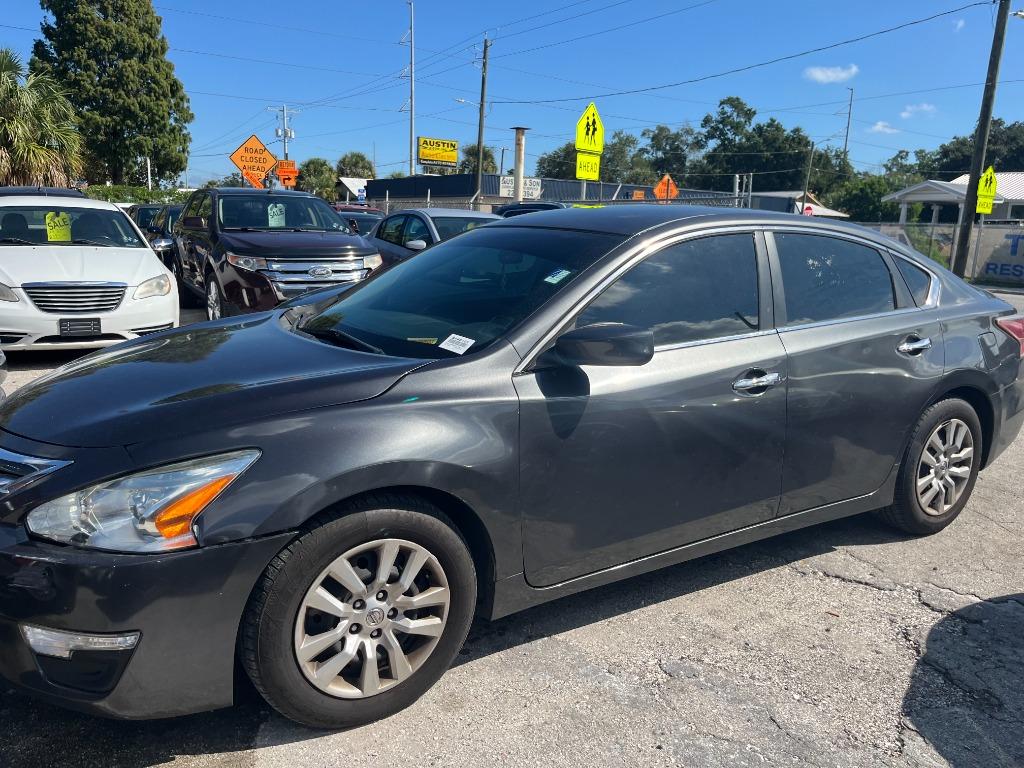 2013 Nissan Altima - $2,650