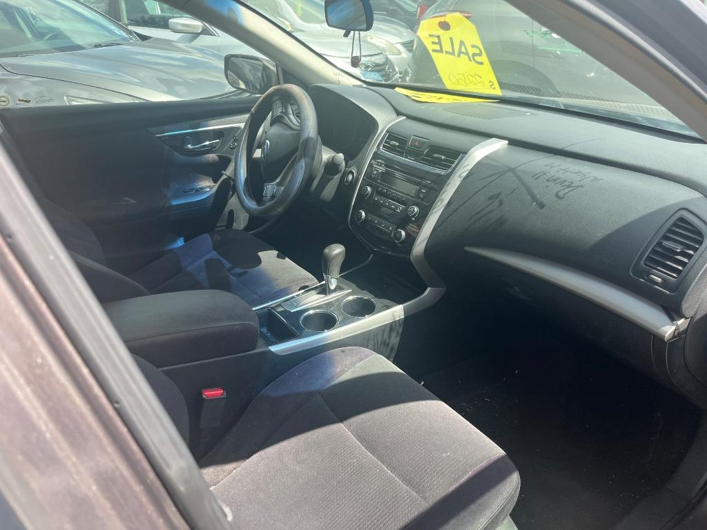2013 Nissan Altima - $1,950