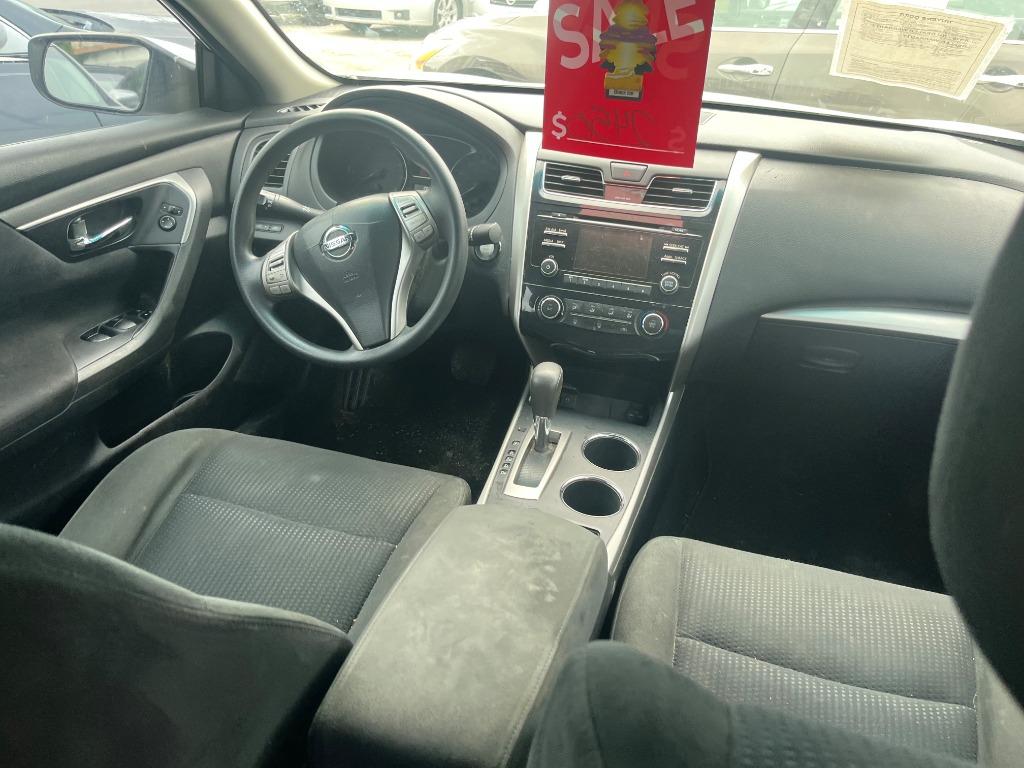 2015 Nissan Altima - $2,250