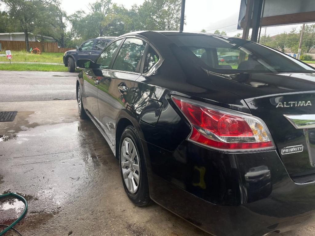 2015 Nissan Altima - $3,250