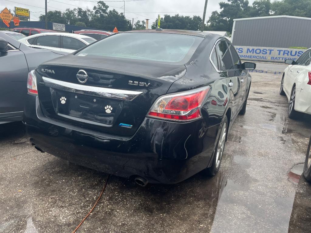 2014 Nissan Altima - $2,650