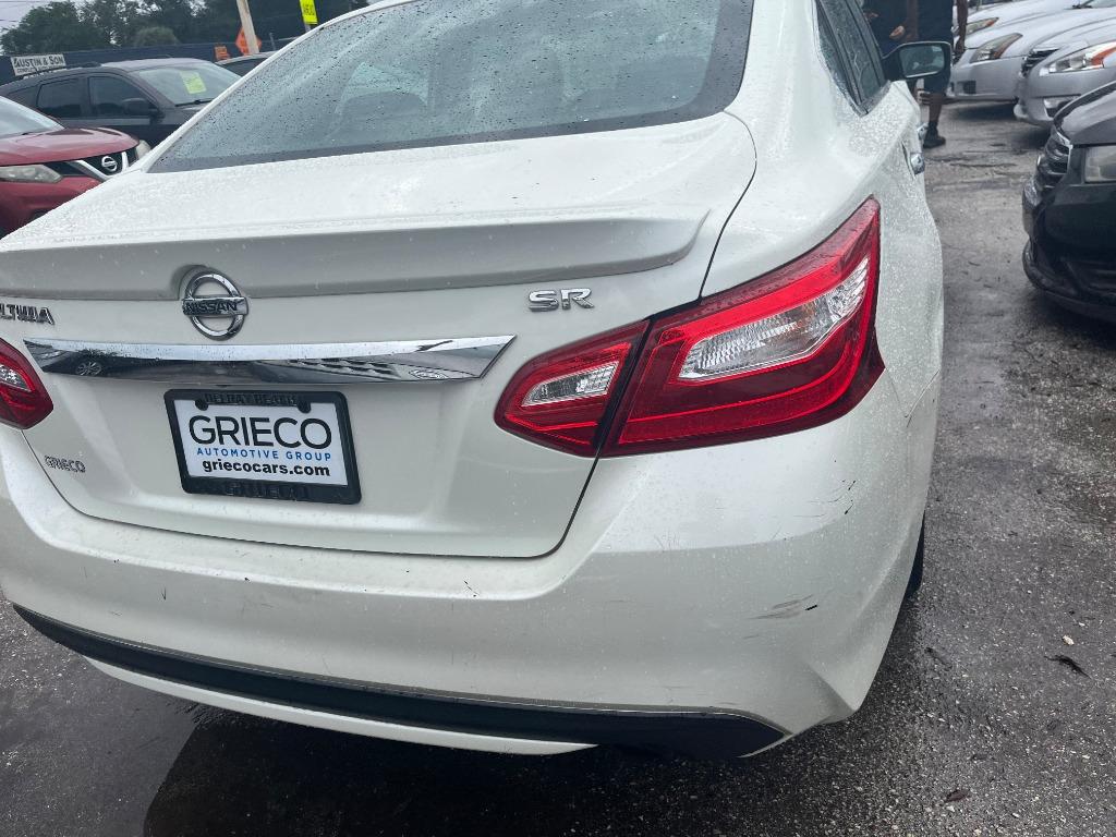 2016 Nissan Altima - $3,450