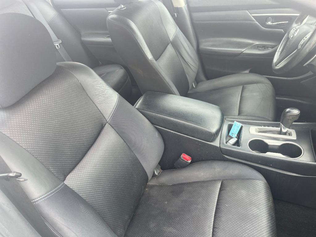 2016 Nissan Altima - $3,450