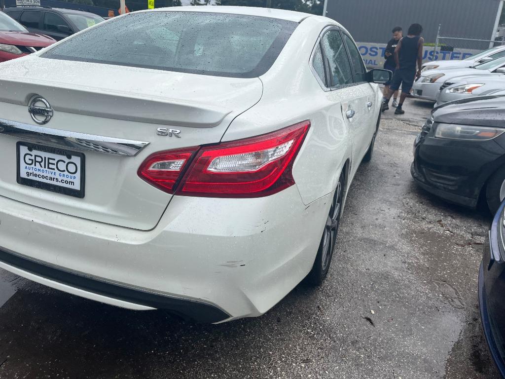 2016 Nissan Altima - $3,450