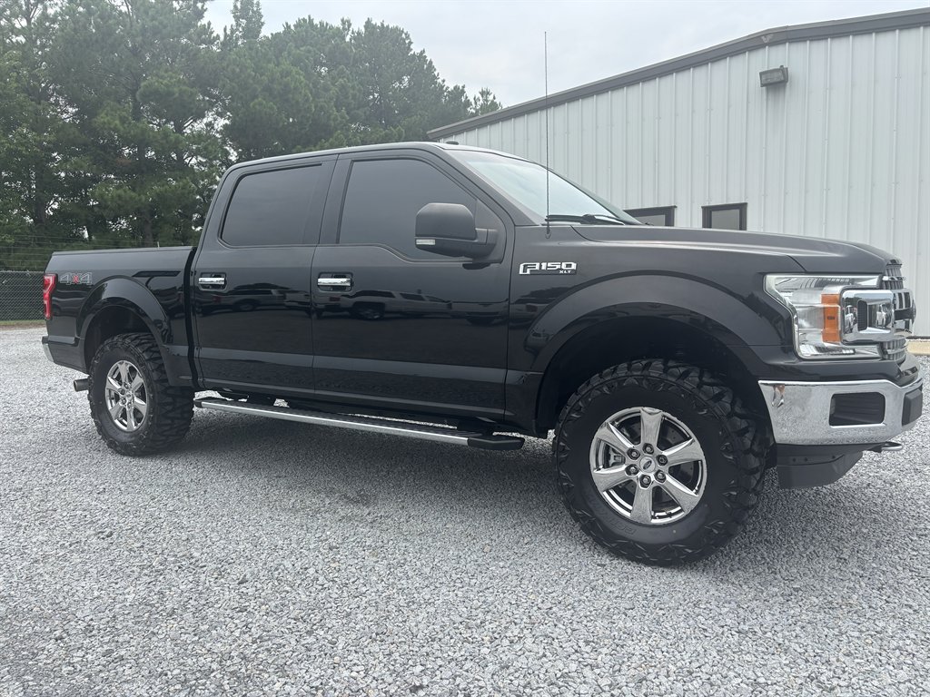 2018 Ford F150 - $19,999