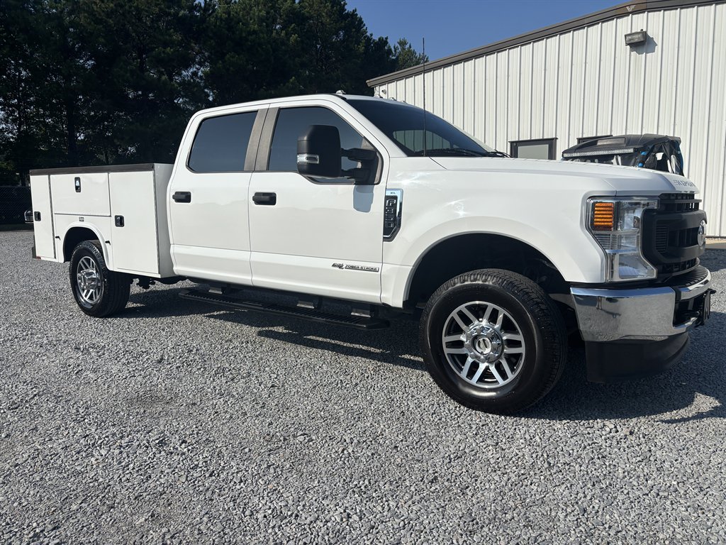 2022 Ford F-350 - $35,999