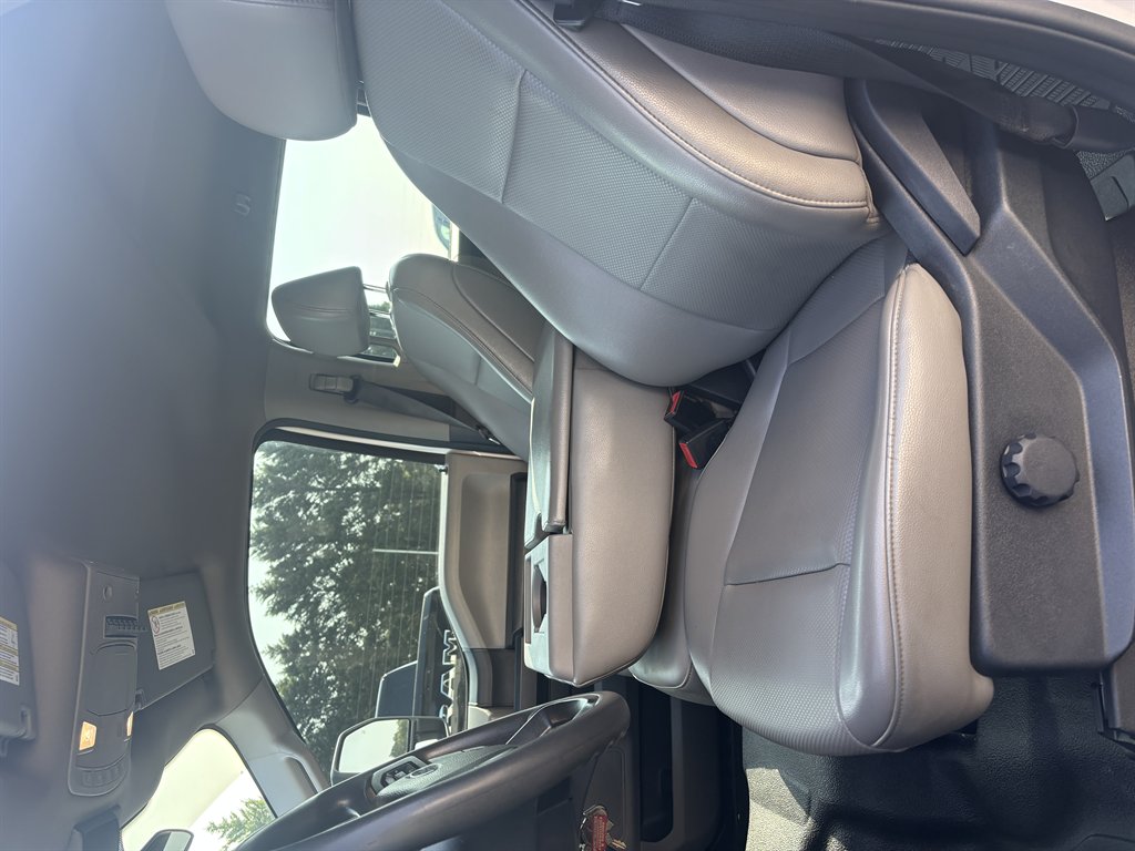 2022 Ford F-350 - $35,999