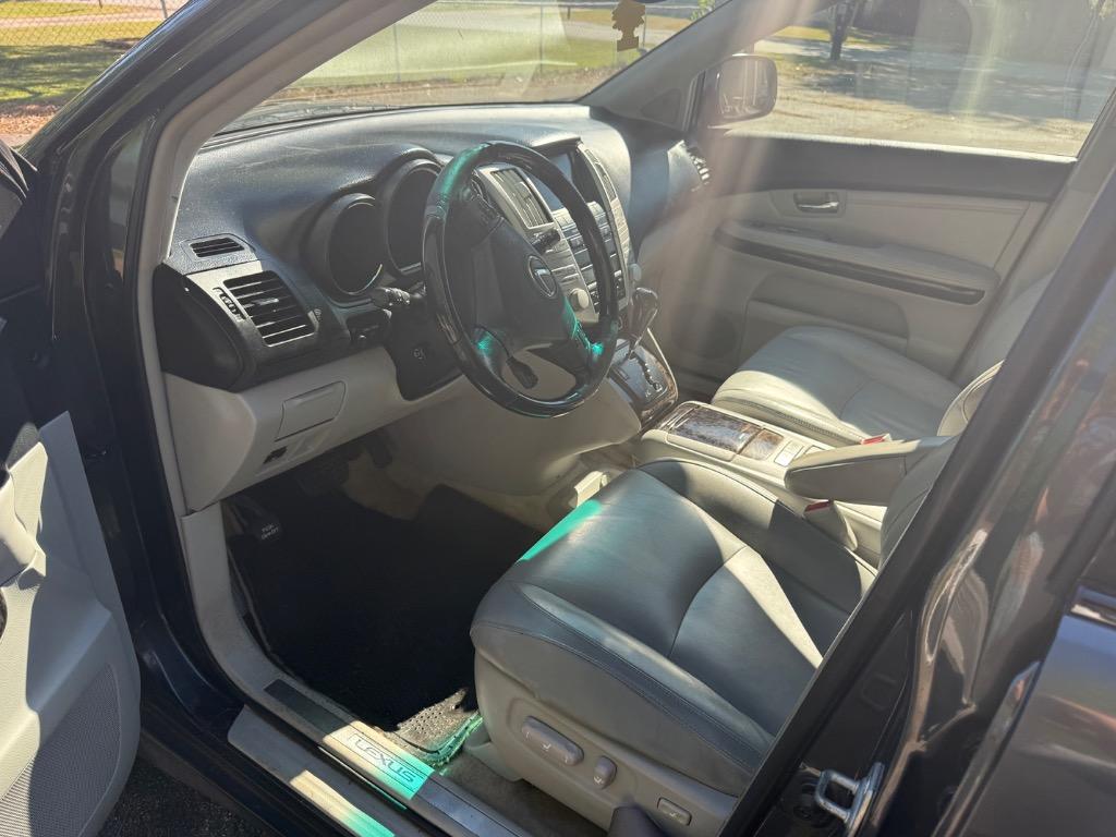 2005 Lexus RX - $10,995