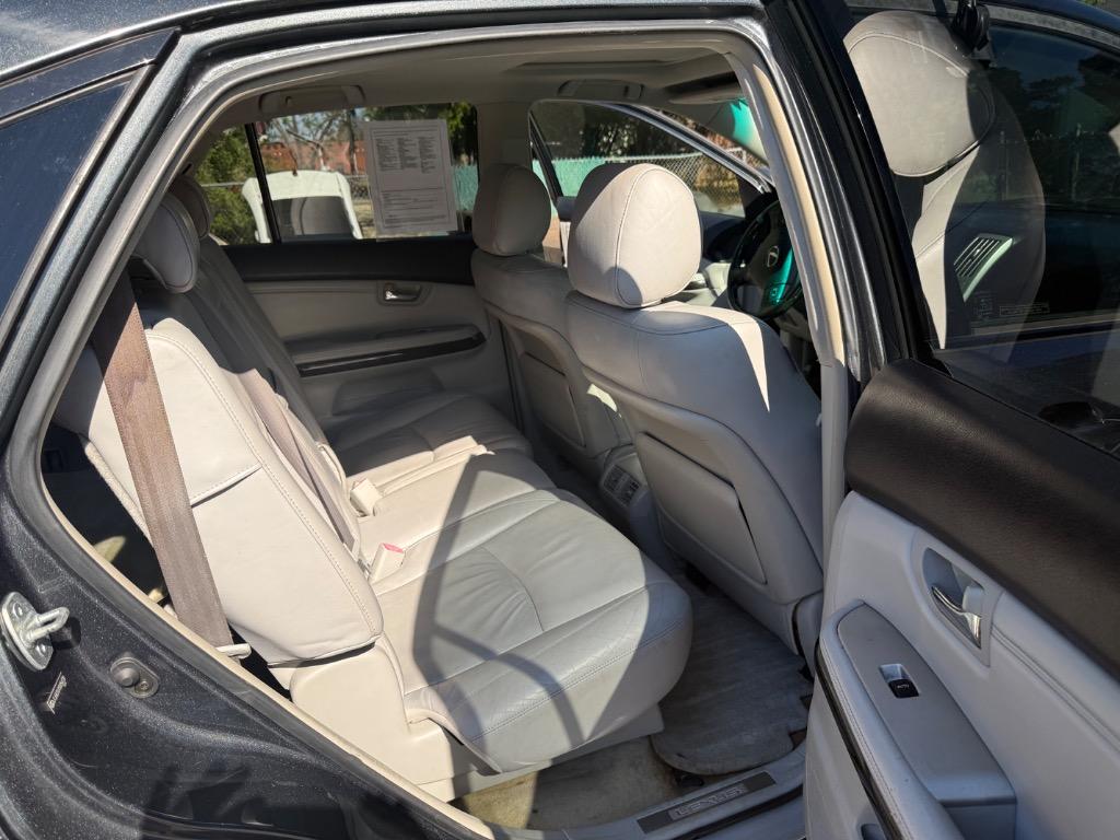 2005 Lexus RX - $10,995