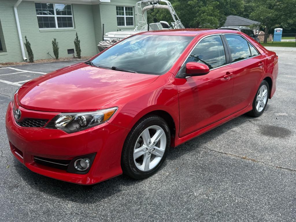 2014 Toyota Camry - $15,000
