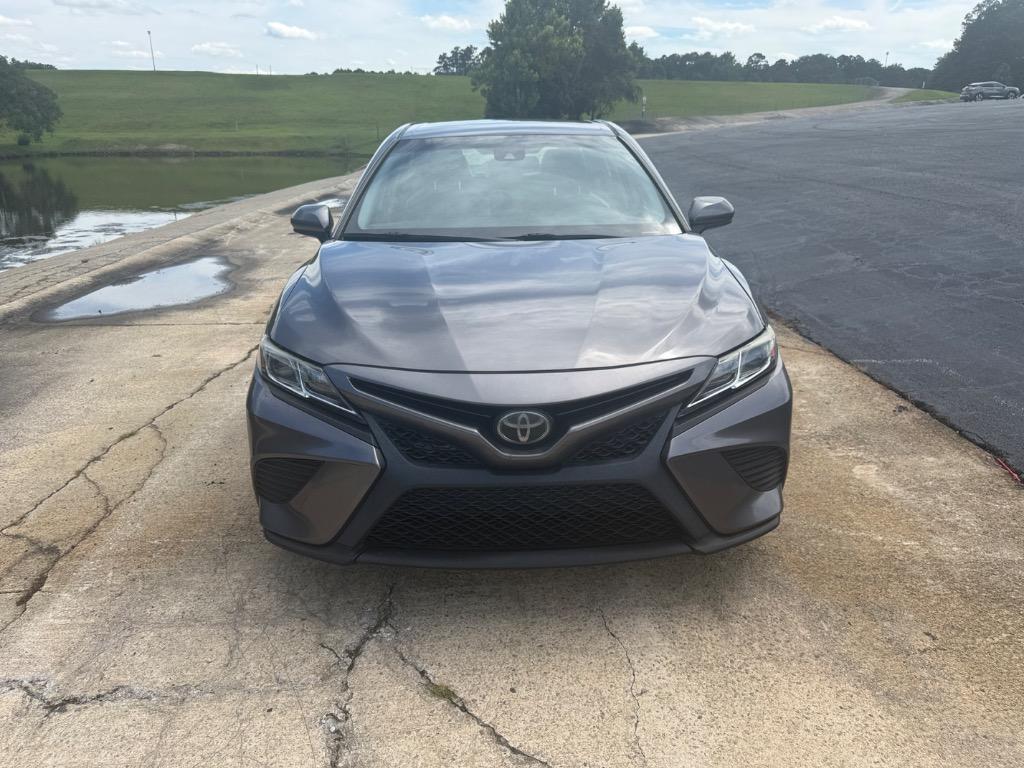 2019 Toyota Camry - $18,000