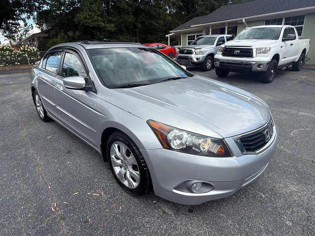 2010 Honda Accord - $11,000