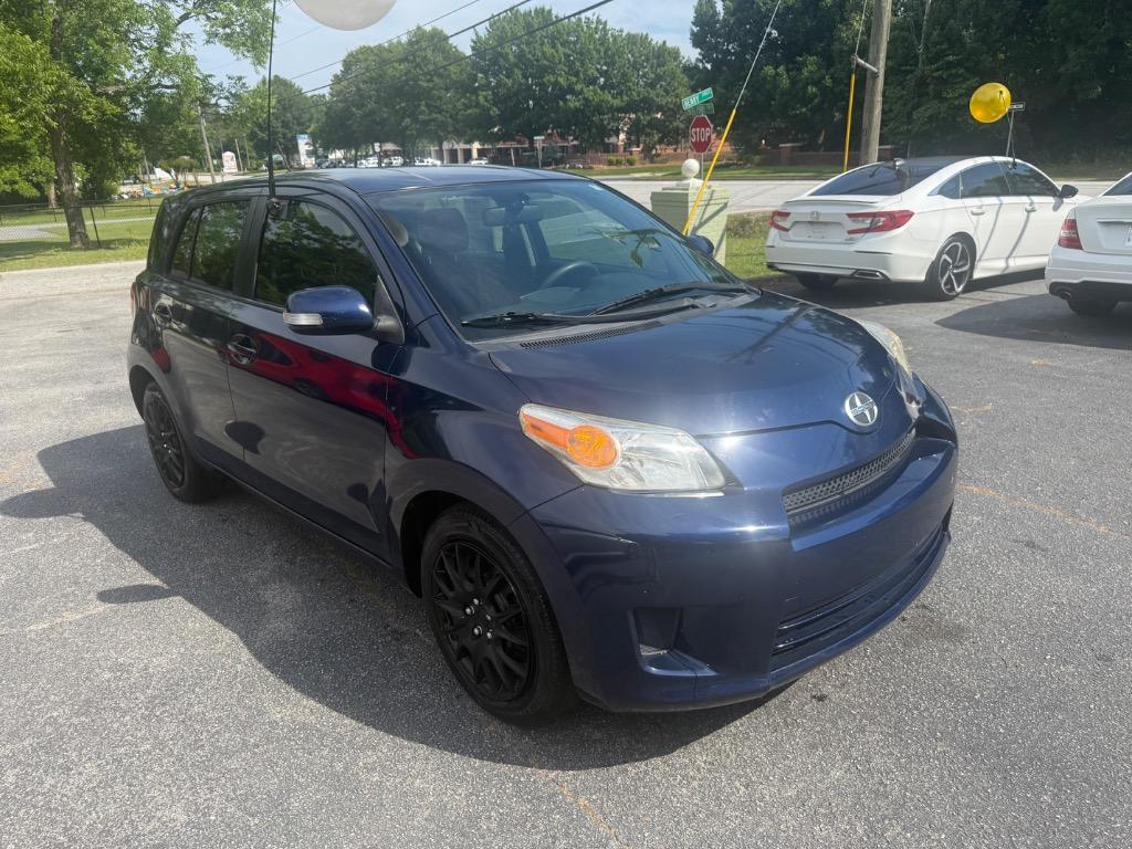2008 Toyota Scion Xd - $8,995