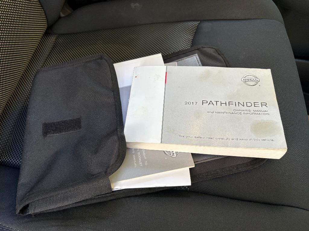 2017 Nissan Pathfinder - $9,900