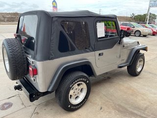2000 Jeep Wrangler - $8,995