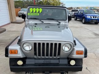 2000 Jeep Wrangler - $8,995