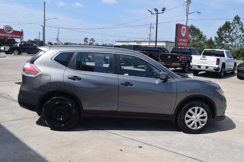2016 Nissan Rogue - $9,299