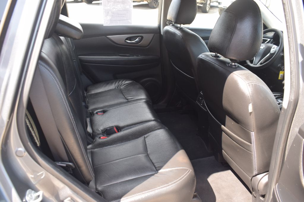 2016 Nissan Rogue - $9,299
