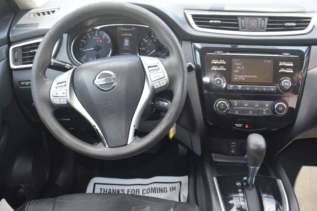 2016 Nissan Rogue - $9,299