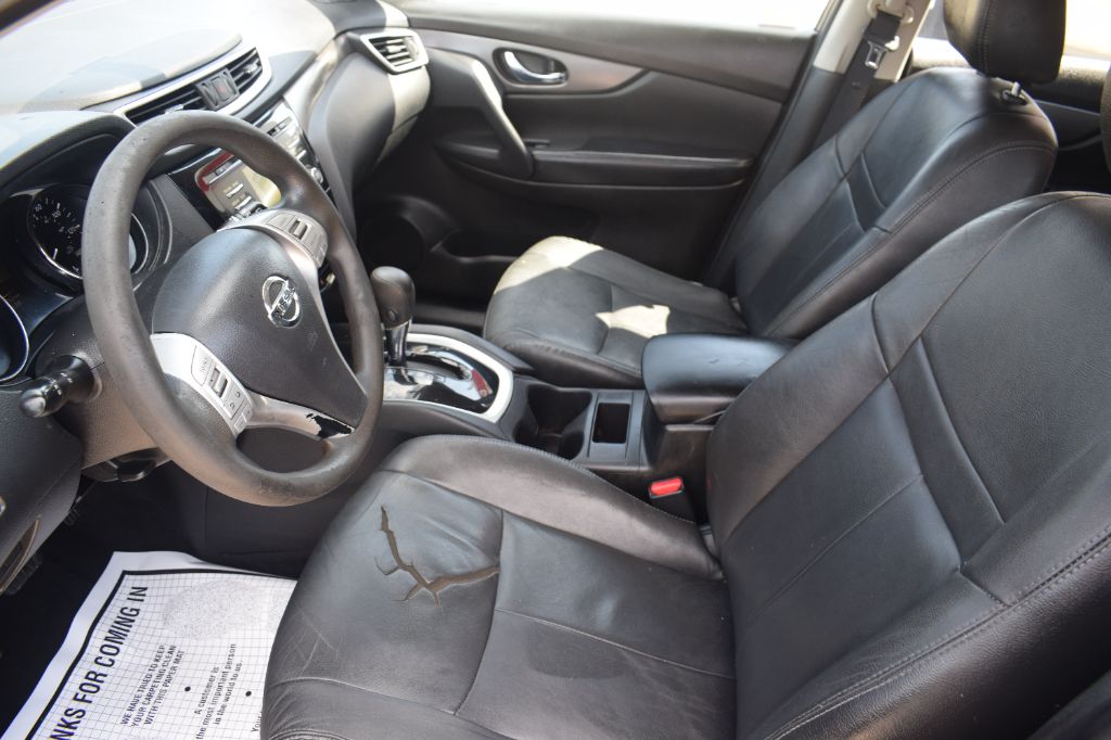 2016 Nissan Rogue - $9,299