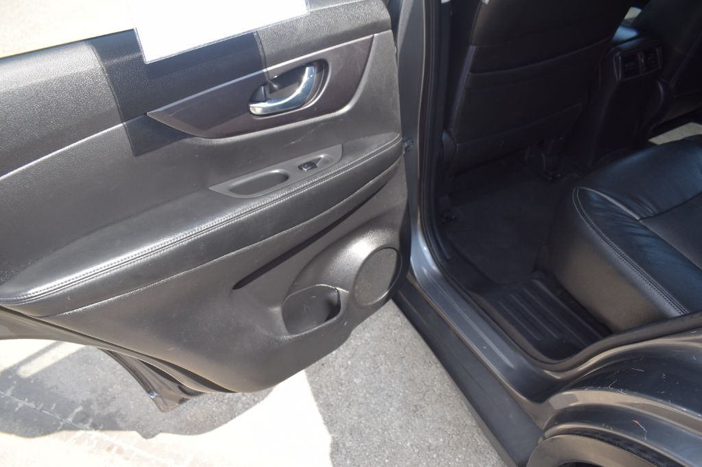 2016 Nissan Rogue - $9,299