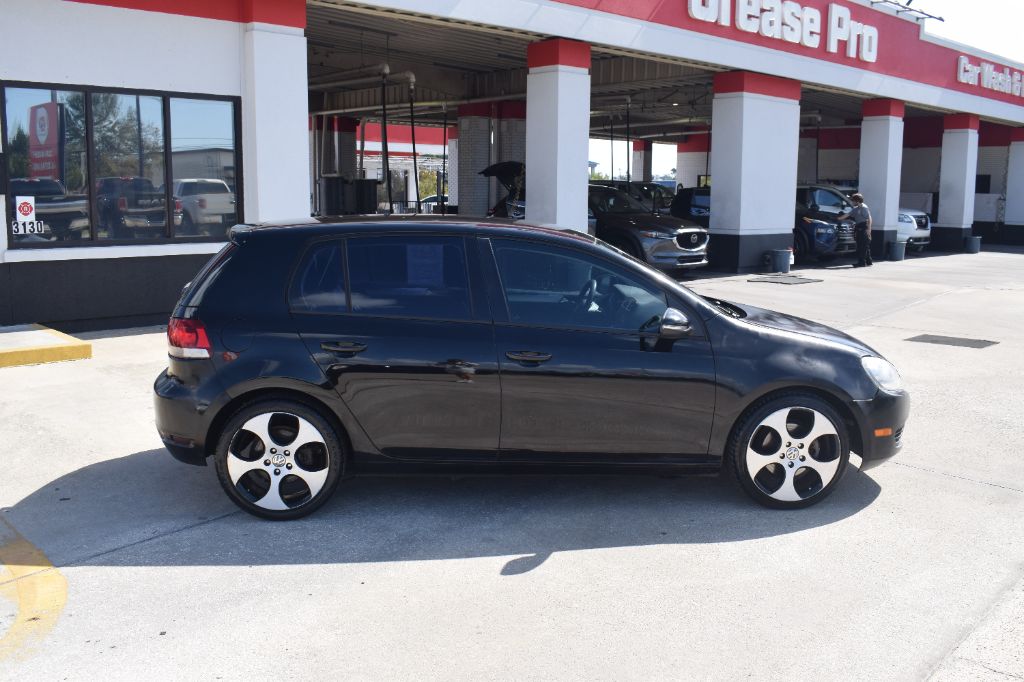2014 Volkswagen Golf - $6,299