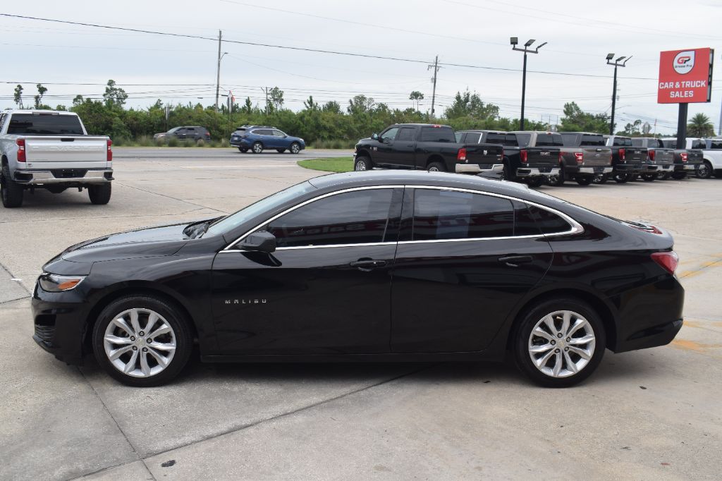 2020 Chevrolet Malibu - $9,900
